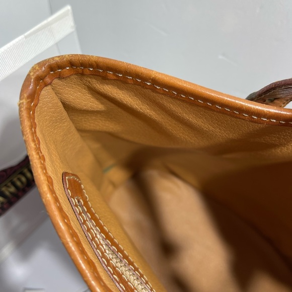 Celine Bag( shoulder/ Handbag with extra small pouch. - Picture 4 of 15